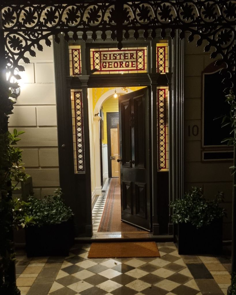 Sister George Heritage Lodge