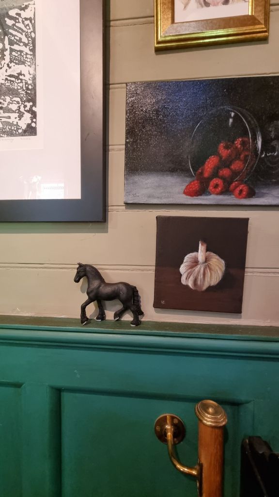 Schleisch horse, garlic painting